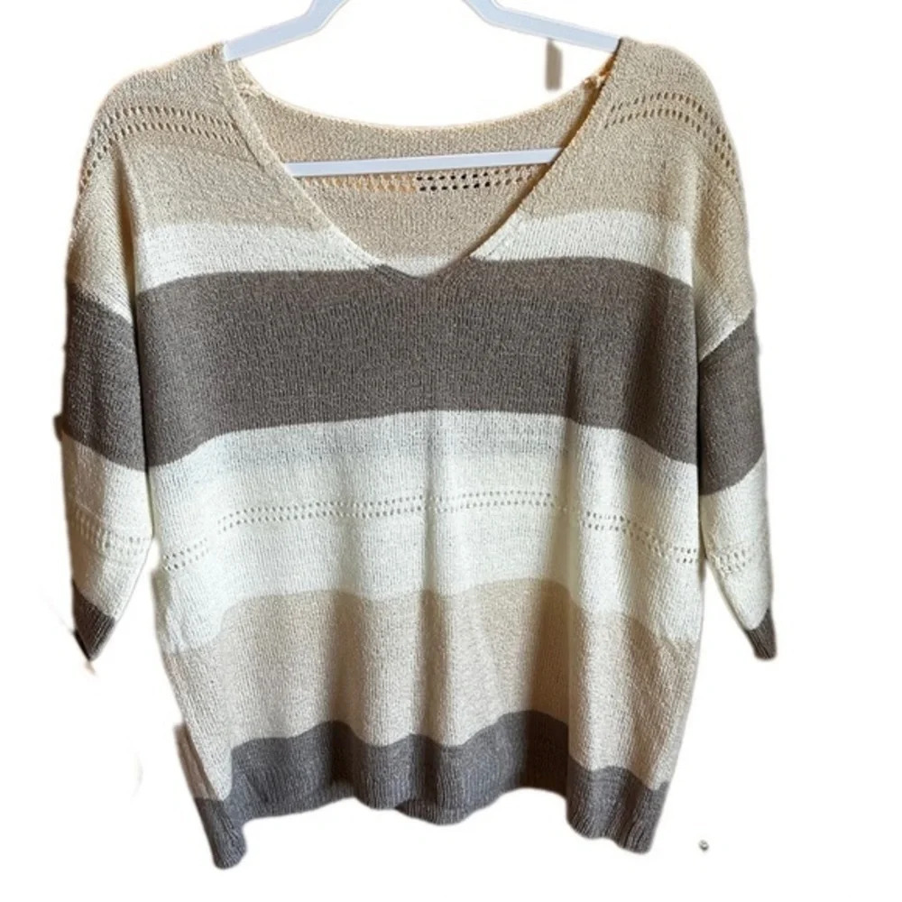 Cream/ Tan Striped Large V-neck 3/4 length Sleeve Sweater - Picture 2 of 6